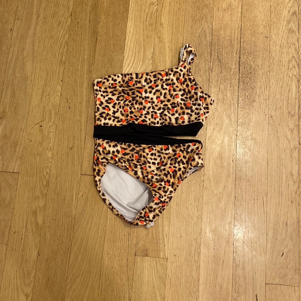 barely worn submarine swim cheetah print one shoulder swimsuit